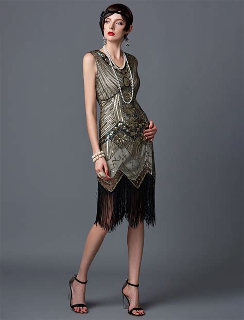 roaring 20s inspired outfits